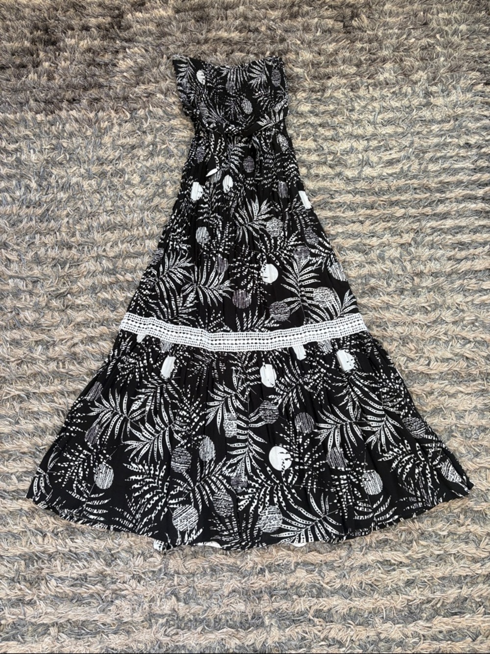 New! blue island Black and White Strapless Maxi Dress Size XS - Picture 5 of 12